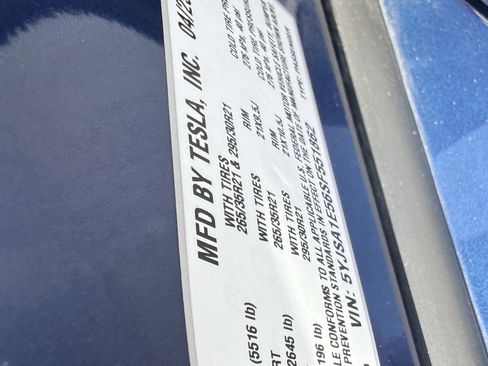 Used 2025 Tesla Model S AWD/4WD image 25