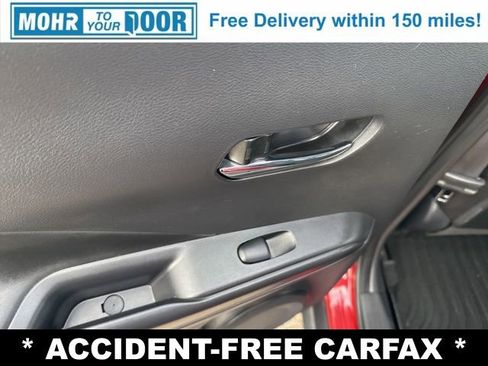 Used 2018 Nissan Kicks SR w/ Premium Package image 27