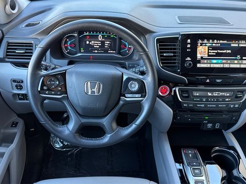 Certified 2020 Honda Pilot Touring image 18