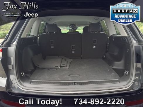 Certified 2023 Jeep Grand Cherokee Limited AWD/4WD image 10