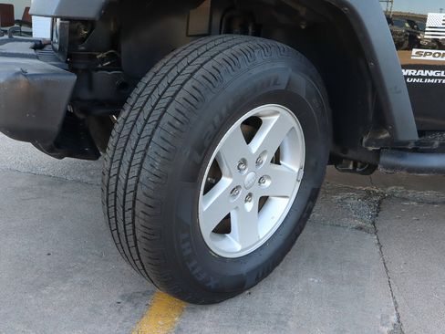 Used 2016 Jeep Wrangler Unlimited Sport w/ Quick Order Package 24S image 18