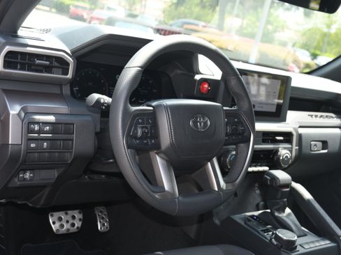 Certified 2024 Toyota Tacoma TRD Sport AWD/4WD image 8