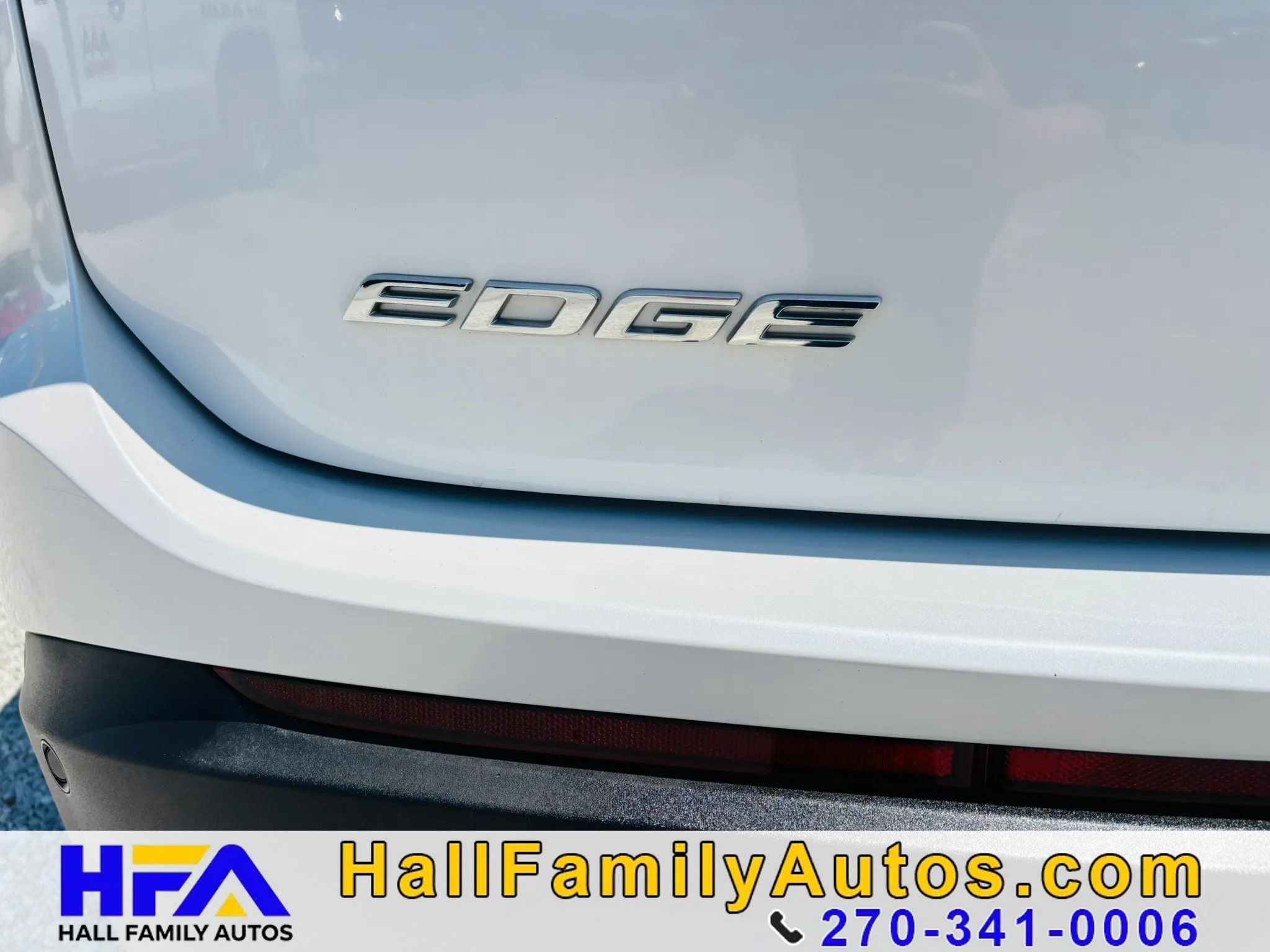 Used 2015 Ford Edge Titanium w/ Technology Package FWD image 34