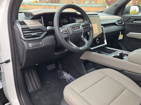 New 2026 GMC Acadia Elevation w/ Elevation Premium Package FWD image 20