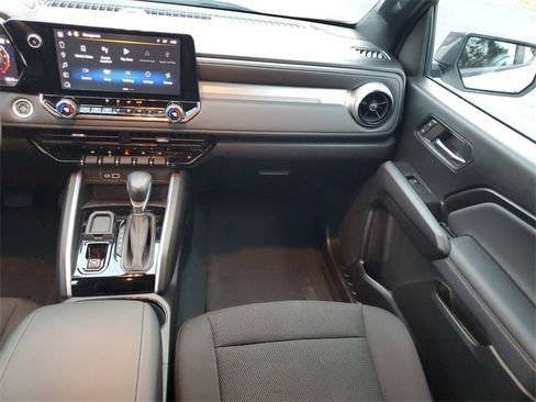 Certified 2024 Chevrolet Colorado LT w/ LT Convenience Package image 14