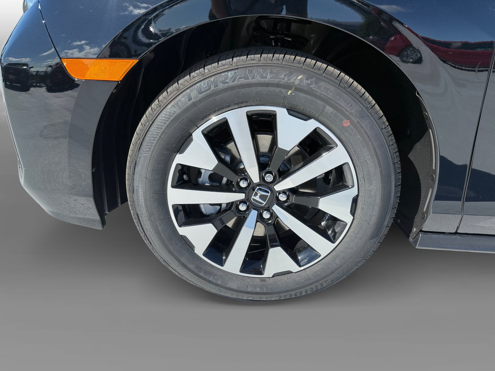 New 2026 Honda Odyssey EX-L image 9