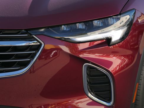 Used 2023 Buick Envision Preferred image 9