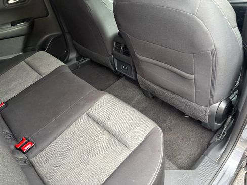 Used 2024 Nissan Rogue SV AWD/4WD image 23