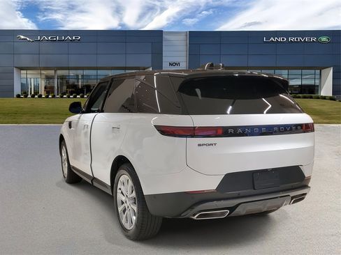 New 2025 Land Rover Range Rover Sport SE image 2