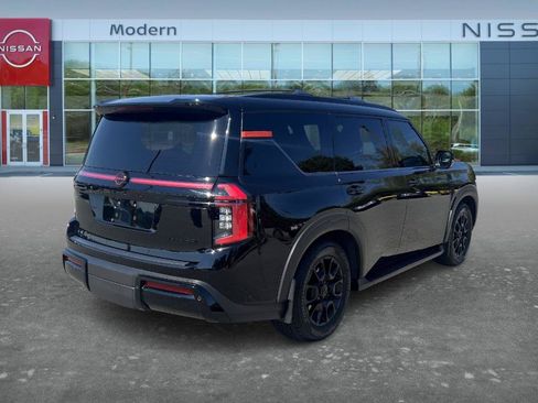 Certified 2025 Nissan Armada PRO-4X w/ Pro-4X Premium Package AWD/4WD image 5