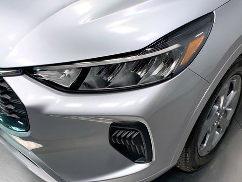 Used 2024 Ford Escape ST-Line w/ Equipment Group 301A image 11