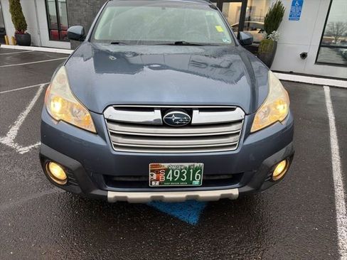 Used 2013 Subaru Outback 2.5i Limited w/ Popular Pkg 2 image 2