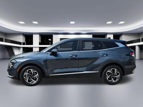 Certified 2024 Kia Sportage LX FWD image 3