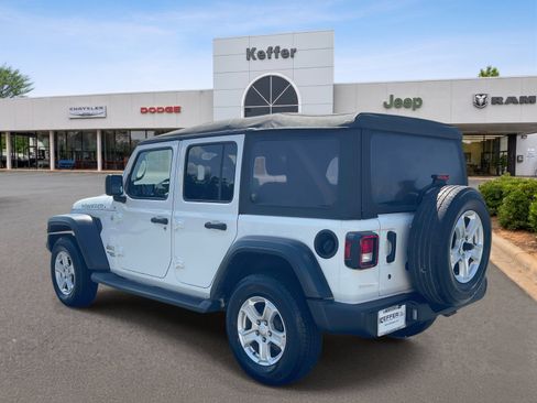 Used 2018 Jeep Wrangler Unlimited Sport S AWD/4WD image 4