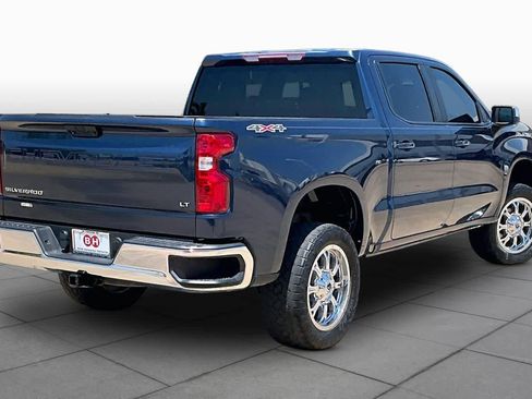 Used 2022 Chevrolet Silverado 1500 LT AWD/4WD image 13