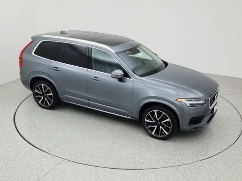 Used 2020 Volvo XC90 T6 Momentum w/ Protection Package image 14