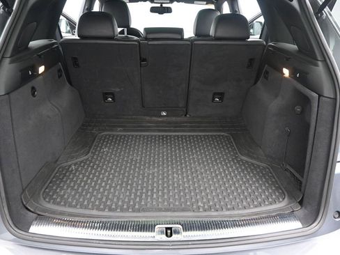 Used 2017 Audi Q5 2.0T Premium Plus w/ Technology Package image 31