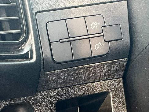 Used 2023 RAM ProMaster 2500 FWD image 10