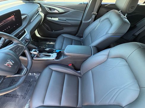 Used 2024 Buick Envista Sport Touring FWD image 14