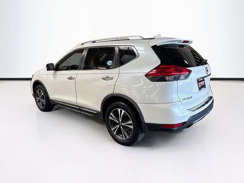 Used 2017 Nissan Rogue SL image 8