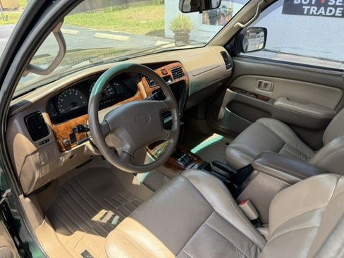 Used 2000 Toyota 4Runner Limited RWD image 13