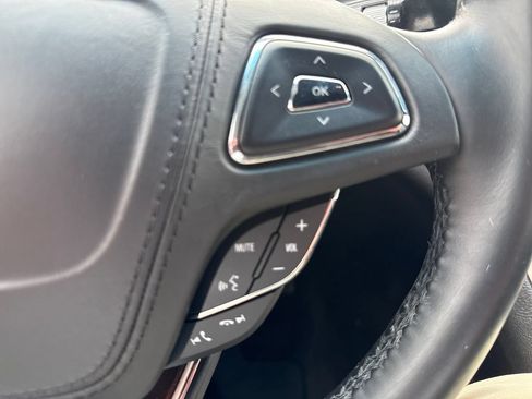 Used 2017 Lincoln MKZ Select FWD image 16