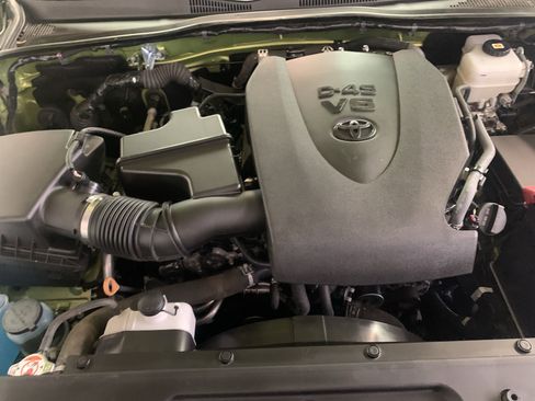 Used 2023 Toyota Tacoma TRD Off-Road image 20