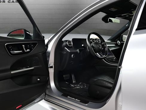 Used 2022 Mercedes-Benz C 300 C 300 image 23