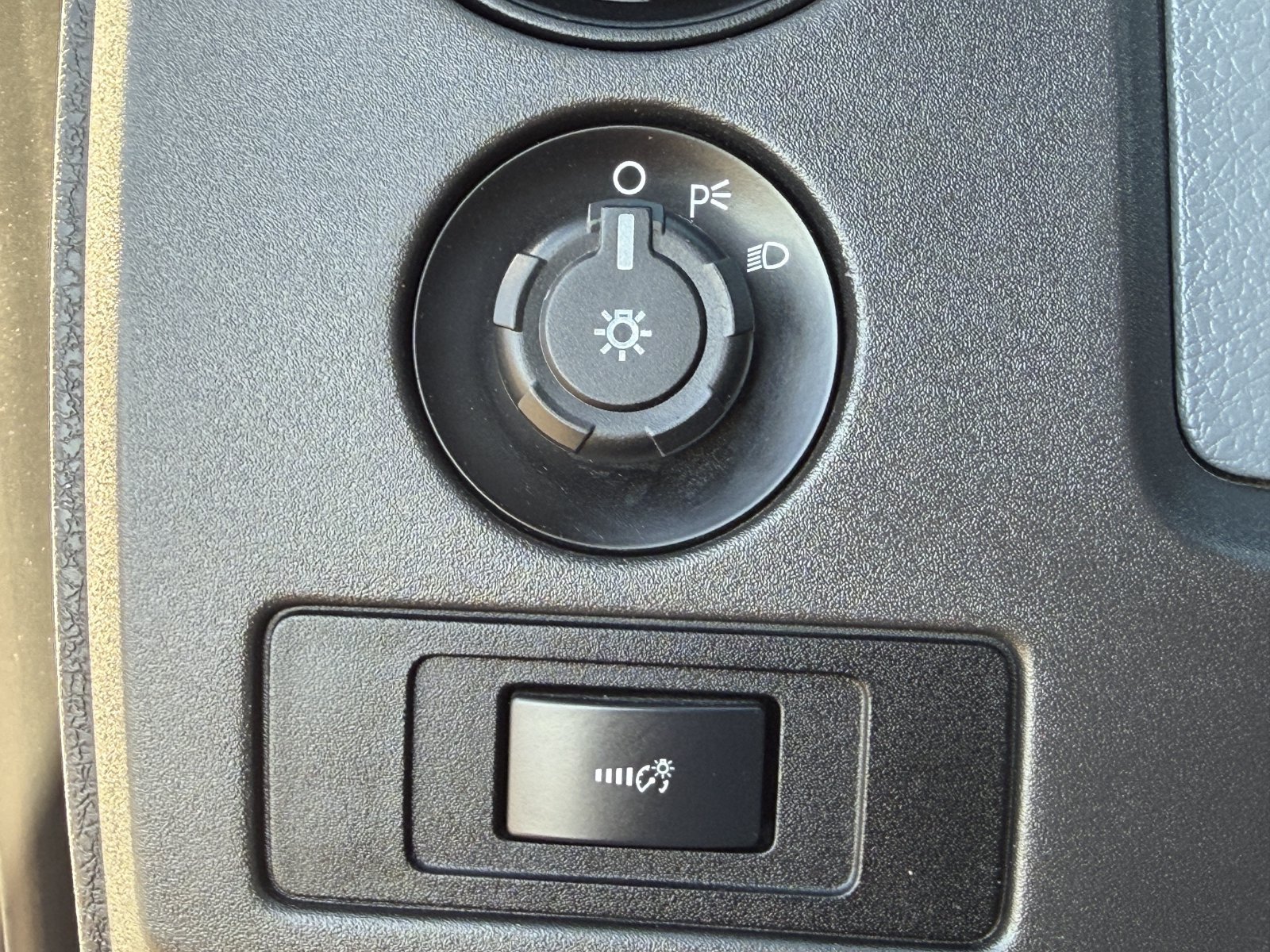 Used 2014 Ford F150 XL w/ Equipment Group 101A Mid RWD image 22