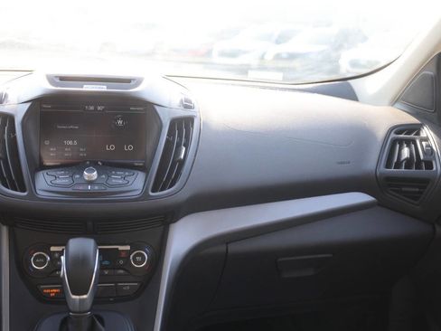 Used 2015 Ford Escape SE w/ Equipment Group 201A image 24