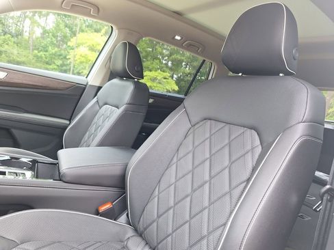 New 2025 Volkswagen Atlas SEL Premium R-Line image 11