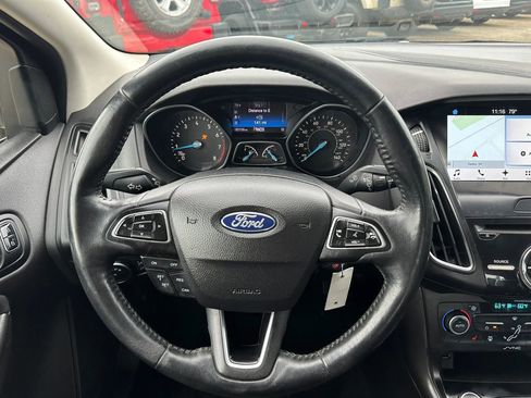 Used 2017 Ford Focus SEL w/ Cold Weather Package FWD image 15