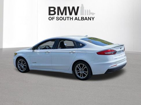 Used 2019 Ford Fusion Titanium FWD image 4