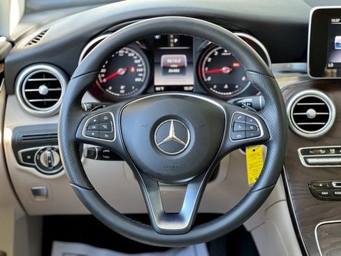 Used 2018 Mercedes-Benz GLC 300 image 38