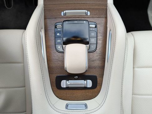 Used 2021 Mercedes-Benz GLS 450 4MATIC image 26