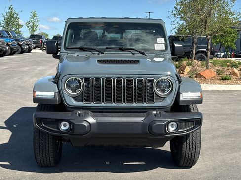 New 2026 Jeep Gladiator Sport AWD/4WD image 2