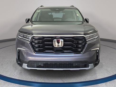 Certified 2024 Honda Pilot Elite image 2