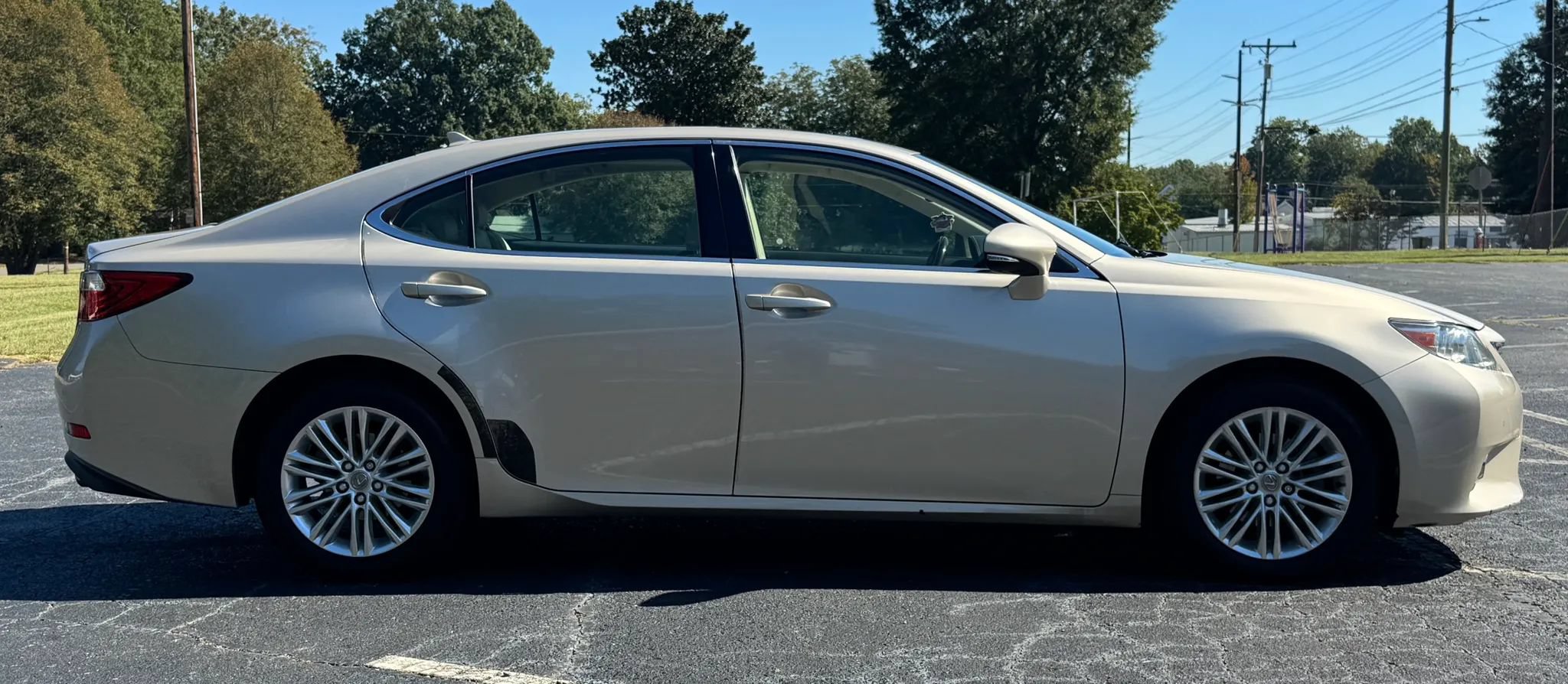 Used 2014 Lexus ES 350 w/ Luxury Package FWD image 10