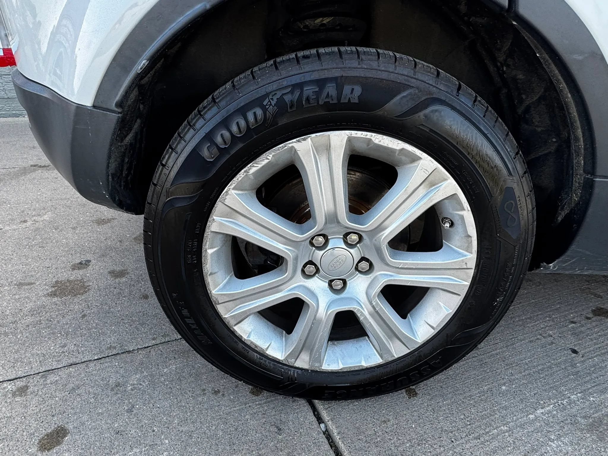 Used 2018 Land Rover Range Rover Evoque SE Premium AWD/4WD image 23