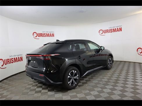 Used 2024 Toyota bZ4X XLE image 7