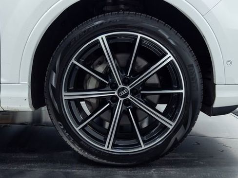 Used 2021 Audi Q7 3.0T Premium Plus image 27