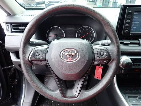 Used 2020 Toyota RAV4 LE w/ Carpet Mat Package AWD/4WD image 23
