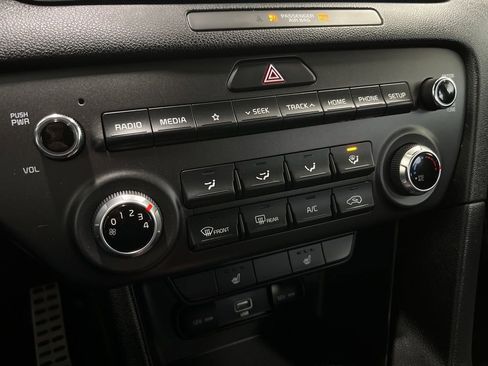 Used 2022 Kia Sportage Nightfall Edition image 14