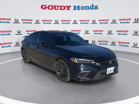 Used 2023 Honda Civic Sport image 2