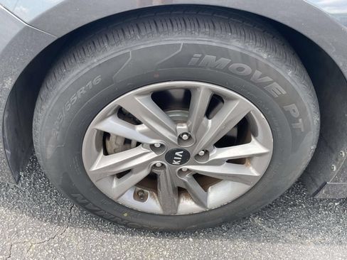 Used 2020 Kia Optima LX FWD image 8