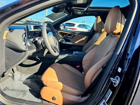 New 2026 Mercedes-Benz E 350 4MATIC Sedan image 17