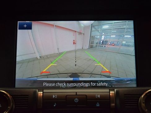 Used 2022 Ford Mustang Shelby GT500 w/ Technology Package image 46