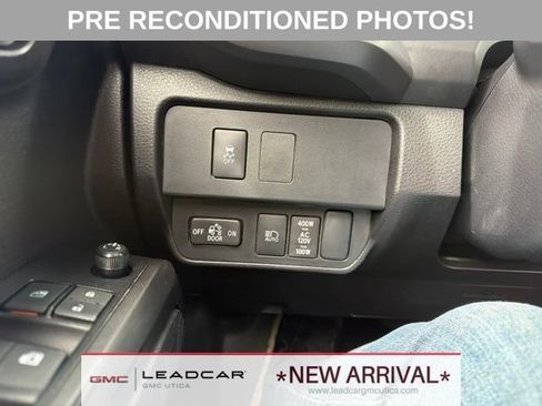 Used 2023 Toyota Tacoma TRD Off-Road w/ Black Out Package (TMS) AWD/4WD image 20