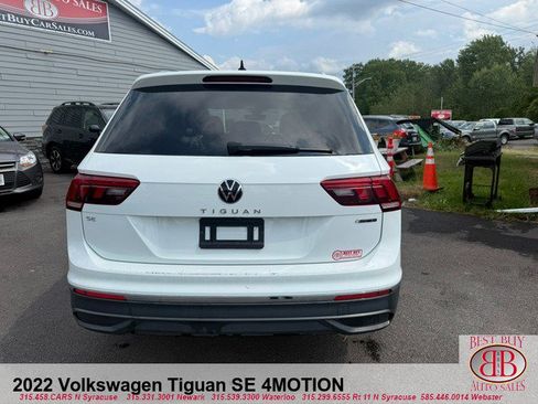 Used 2022 Volkswagen Tiguan SE AWD/4WD image 4