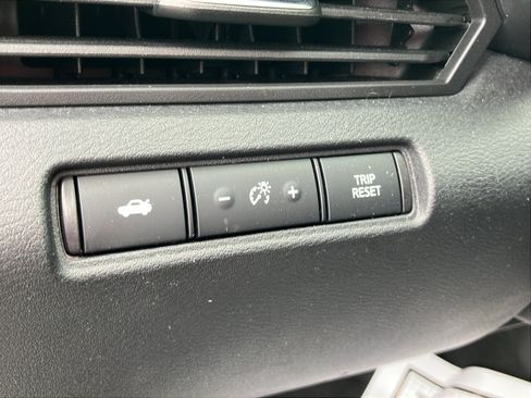 Used 2022 Nissan Altima 2.5 SR FWD image 14